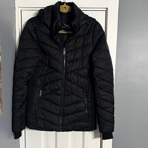 Sleek Black Quilted Puffer Jacket